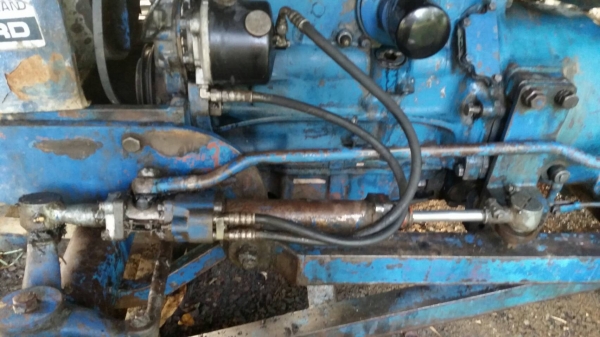 ขายรถไถFordรุ่น77 พร้อมใบดันไฮเฮ็งหลี