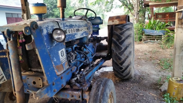 ขายรถไถFordรุ่น77 พร้อมใบดันไฮเฮ็งหลี