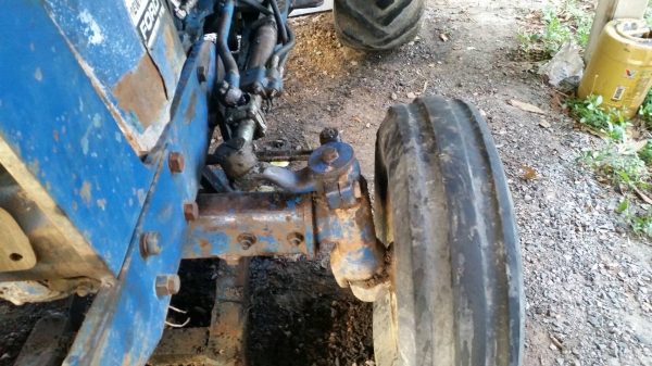 ขายรถไถFordรุ่น77 พร้อมใบดันไฮเฮ็งหลี