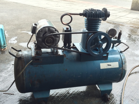 ลูกค้าโอนมัดจำแล้วครับ ปั๊มลมใซร์เล็ก 1สูบ1/4HP Up Motor เป็น1/3HP 220V 4pole 35L