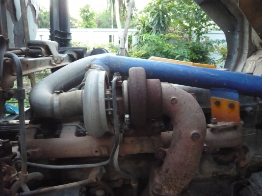 รถบรรทุกน้ำ 10 ล้อ 2 เพลา 10 เกียร์ รถมี 3 คัน ช่วงล่างใหญ่ รถบรรทุกน้ำ 10 ล้อ 2 เพลา 10 เกียร์ รถมี 3 คัน ช่วงล่างใหญ่