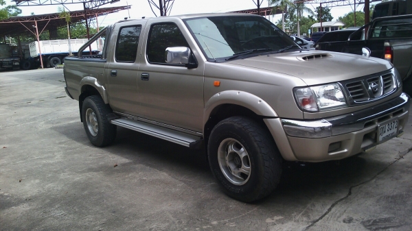 นิสสัน ฟรอนเทียร๋ 2.5 ดีเซล ปี2001 โฟร์วิล อินเตอร์คูลเลอร์