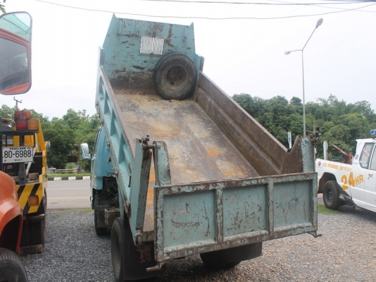 อ๊ซูซุNKR 100 แรงฝาดำ ดั้ม 3 คิวรถขับขี่ดีภาษีไม่ขาดชุดโอนครบ อ๊ซูซุNKR 100 แรงฝาดำ ดั้ม 3 คิวรถขับขี่ดีภาษีไม่ขาดชุดโอนครบ