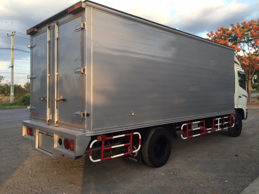 ขาย6ล้อHino Mega144แรงม้า ยูโร2 ปี49 ตู้แห้งมิเนียม ยาว5.60ม