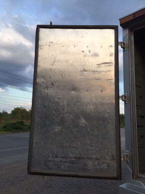 ขาย6ล้อHino Mega144แรงม้า ยูโร2 ปี49 ตู้แห้งมิเนียม ยาว5.60ม