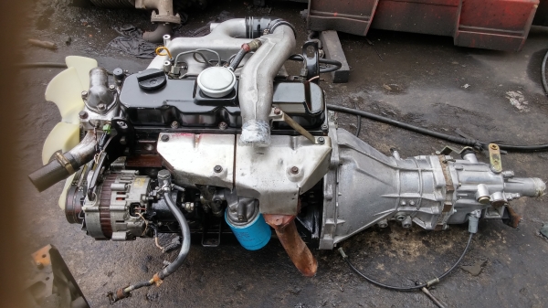 เครื่องยนต์ นิสสัน td25 พร้อมเกีร์ยตู้ สวยมากๆ พร้อมใช้รับประกัน เครื่องยนต์ นิสสัน td25 พร้อมเกีร์ยตู้ สวยมากๆ พร้อมใช้รับประกัน