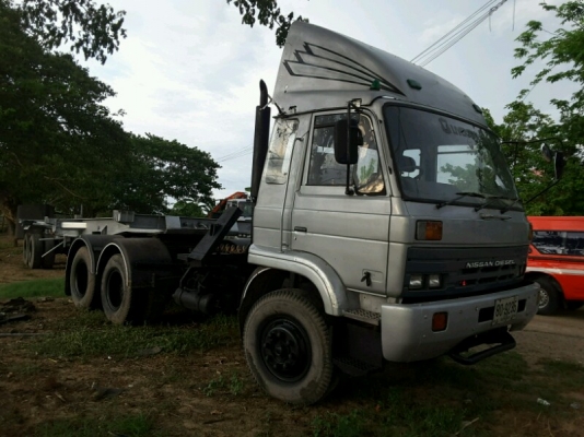 ขาย Nissan 10ล้อ 2เพลา หัวลาก 260แรง ปี 97.