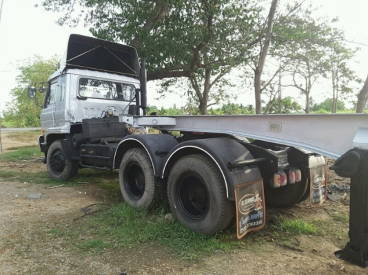 ขาย Nissan 10ล้อ 2เพลา หัวลาก 260แรง ปี 97.