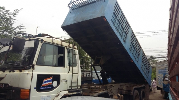 ขายกระบะดั้ม.พร้อมกระบอก ติดต่อ 0956122972