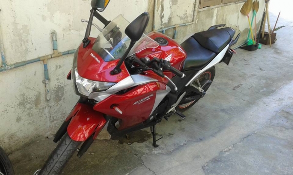 ขายCBR250 มีAbs รถปี 55 พร้อมใช้งาน พร้อมโอน