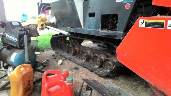 ขายรถเกียวข้าว  DC 60 ปี 52  ราคาเบาฯ   250000 ด่วน  เอาไปไม่ต้องซ่อมลุยงานเลยต้องการขายด่วนต้องการใช้เงิน