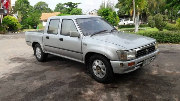 ไฮลัค ไมตี้เอ็ก 4ประตู สวยๆ ไฮลัค ไมตี้เอ็ก 4ประตู สวยๆ