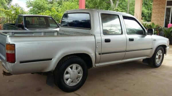 ไฮลัค ไมตี้เอ็ก 4ประตู สวยๆ ไฮลัค ไมตี้เอ็ก 4ประตู สวยๆ