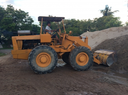 ขายรถตักหนึ่งคิว jh30b สภาพดีราคาถูกครับ ลดสุดๆ 230,000 บาท (งดต่อรองครับ)