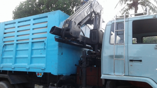 ขายเฮี๊ยบ3ตัน 2ปอก ยาว7เมตร ราคา 160000 สนใจ083-4475799