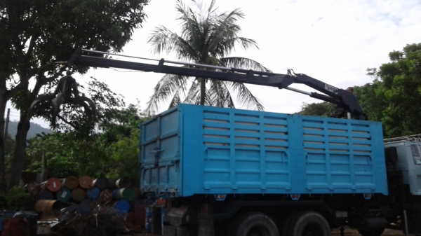 ขายเฮี๊ยบ3ตัน 2ปอก ยาว7เมตร ราคา 160000 สนใจ083-4475799