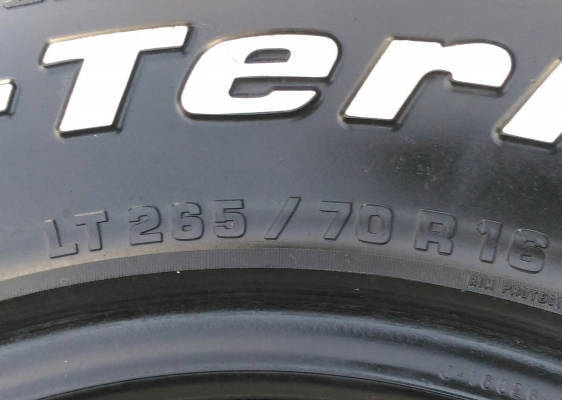 ขายยาง BF All 265/70/16