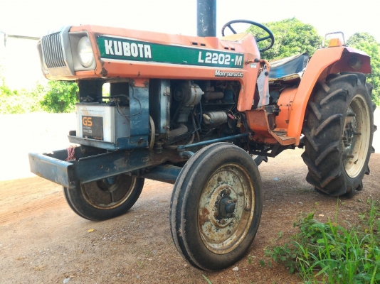 ขายรถไถ KUBOTA L2202เพลาเดียว เครื่องดี ไฮดรอลิคดี เกียร์ดี ราคา 38,000 DC Tractor Rayong 0818618678,0899347475 id line=0818618678 id line=0899347475