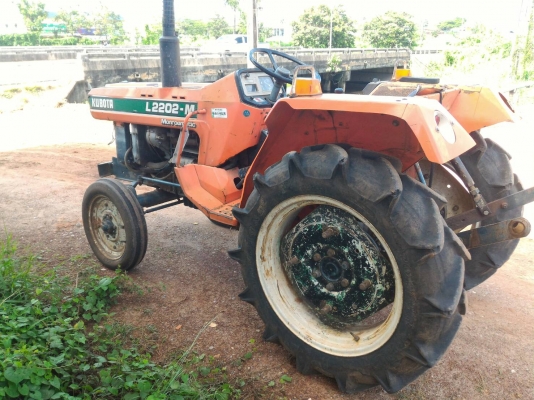 ขายรถไถ KUBOTA L2202เพลาเดียว เครื่องดี ไฮดรอลิคดี เกียร์ดี ราคา 38,000 DC Tractor Rayong 0818618678,0899347475 id line=0818618678 id line=0899347475