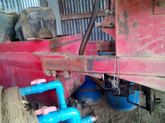 ขายเครื่องคีบอ้อยใส่รถไถแมสซี่ ของกลกิจบูมเดี่ยวปั้มหลัง สวยๆพร้อมใช้งานครับ