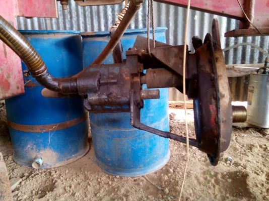 ขายเครื่องคีบอ้อยใส่รถไถแมสซี่ ของกลกิจบูมเดี่ยวปั้มหลัง สวยๆพร้อมใช้งานครับ