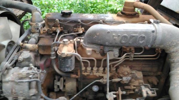 รถฮีโน่ 10 ล้อ ท้ายลาด FM187L / 187 แรงม้า. ปี 33.   สนใจติดต่อ  081 - 6079515