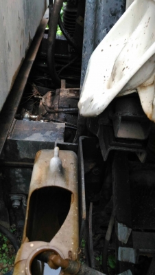 รถฮีโน่ 10 ล้อ ท้ายลาด FM187L / 187 แรงม้า. ปี 33.   สนใจติดต่อ  081 - 6079515