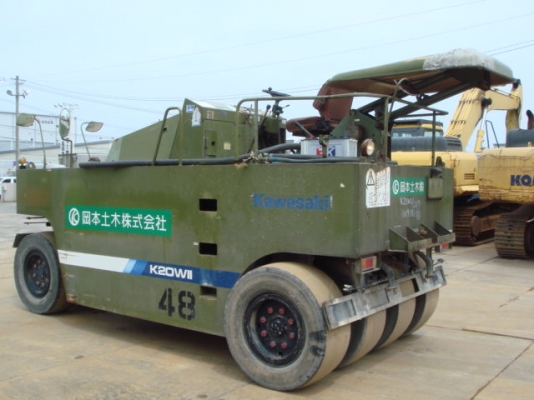 เพิ่งมาถึงใครที่ต้องการรถบด 7 ล้อ KAWASAKI K20W2