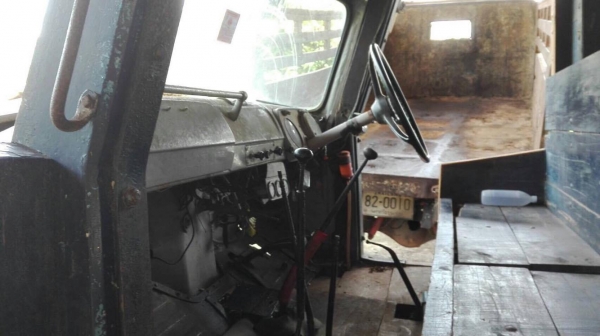 6 ล้อหน้ายาว 125 แรง รถจอหนัง(รถวิน) สภาพดี เล่มพร้อม ภาษีไม่ขาด