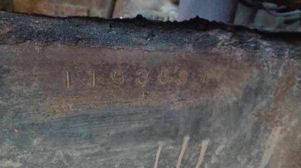 6 ล้อหน้ายาว 125 แรง รถจอหนัง(รถวิน) สภาพดี เล่มพร้อม ภาษีไม่ขาด