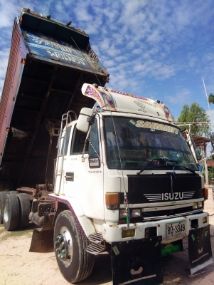 ขาย10ล้อ195ดั็มเกษตร.สภาพสวย