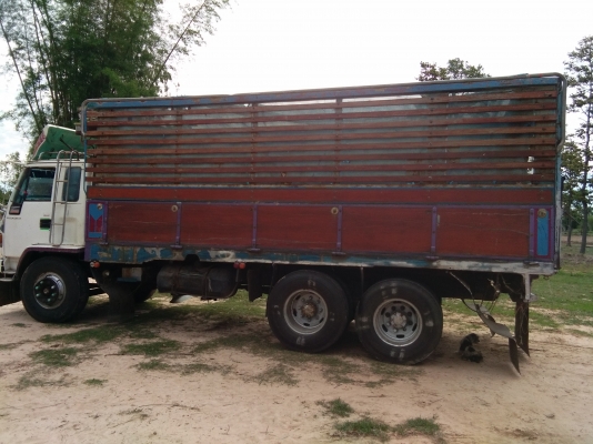 ขาย10ล้อ195ดั็มเกษตร.สภาพสวย