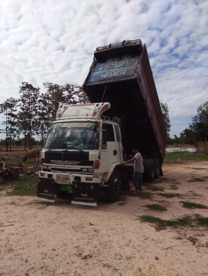 ขาย10ล้อ195ดั็มเกษตร.สภาพสวย