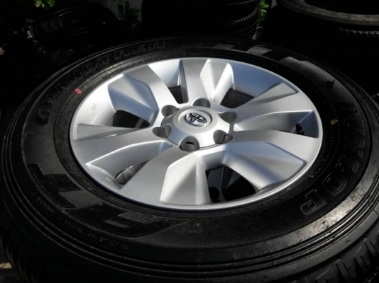 ล้อ Toyota revo ขอบ 17 พร้อมยางป้ายแดงปี 16 ชุดล่ะ 21000