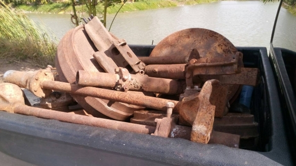 ขายล้อนำรถแทรกเตอร์ พร้อมขายึดล้อนำสภาพสวยเก่าเก็บ ของเก่าญี่ปุ่น  D-5 ขายไม่แพงครับ พร้อมเช็คเปลี่ยนซิลให้พร้อมใช้