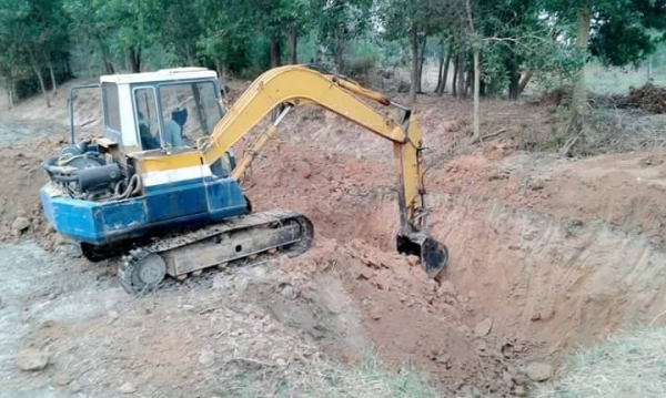 ขายรถขุด แบคโค PC60-5 เครื่องเดิม ปั้มเดิม ช่วงล่างดี เอวแน่น ทำงานเร็ว ไม่โหลด เอกสารใบซื้อขาย ราคา350,000 สนใจโทร 090-8588220คุณนะ 093-3258446คุณบิว หรือเข้าดูสินค้าอื่นๆได้ที่ www.narong2truck.com หรือ www.truck.in.th/498 หรือเพจFacebook ณรงค์ ซื้อขายร