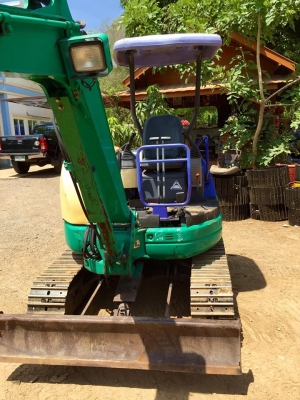 KOMATSU 27mr-1<คอลโทนสั้นปั๊มนิ้วมีลายหัวแย๊ก>(ใส่แทรคเหล็กใหม่มือ1)(มีVDOชม)☎️085-5632278(ราคต่อรองได้)