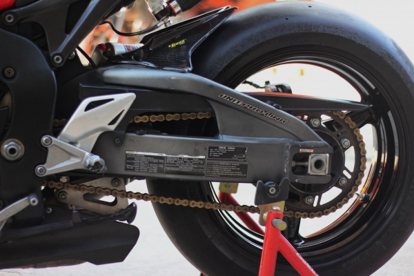 <เอิร์ท พิดโลก>CBR1000RR ปี08 สรรพแท้100\% สภาพสวย แต่งล้น