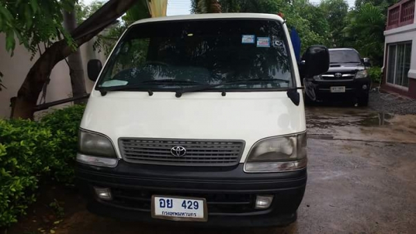 ขายรถที่บ้านด่วนสวยพร้อมใช้ช่วงยาวเครื่อง2.8 เครื่องช่วงล่างดี๊ดี