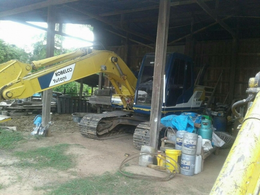 รถแบคโฮ