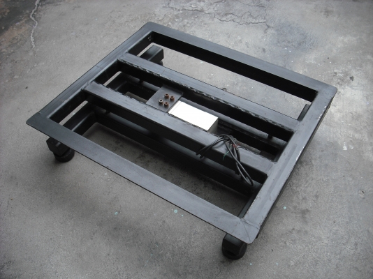 ฐานเครื่องชั่งน้ำหนักพร้อม LOAD CELL ยี่ห้อ TEDEA-HUNTLEIGH รุ่น 1263