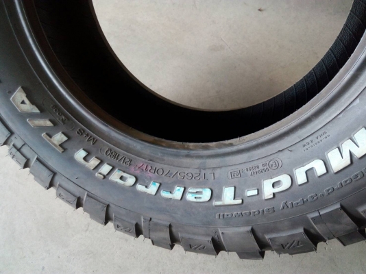 265/70R17 ยางใหม่  BF Goodrich Mud-terrin T/A MADE IN USA. tel.081-4273941 ไอดีไลน์ 0814273941