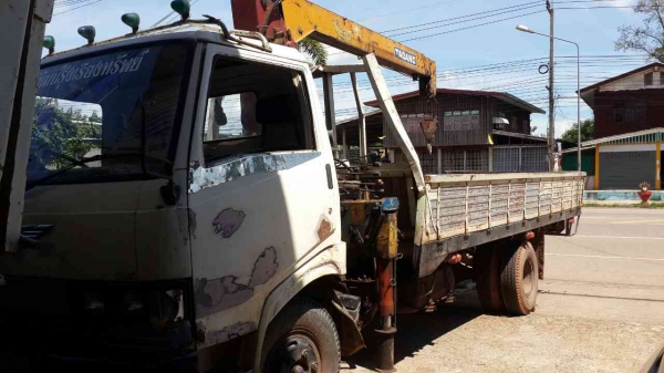 ขายด่วนหกล้อHINO KM779ติดเครน TANADO 3ตันราคาเบาๆตามสภาพโทร0843923995 ขายด่วนหกล้อHINO KM779ติดเครน TANADO 3ตันราคาเบาๆตามสภาพโทร0843923995