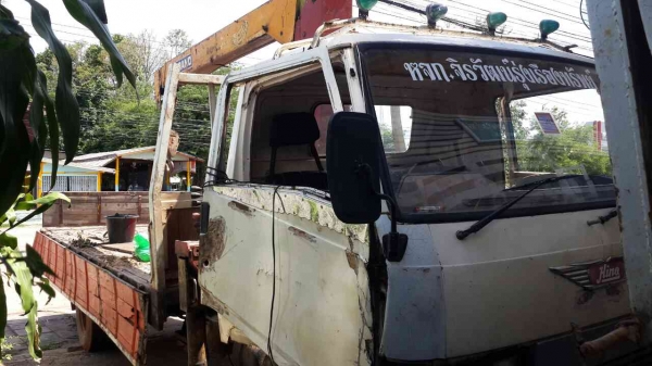 ขายด่วนหกล้อHINO KM779ติดเครน TANADO 3ตันราคาเบาๆตามสภาพโทร0843923995 ขายด่วนหกล้อHINO KM779ติดเครน TANADO 3ตันราคาเบาๆตามสภาพโทร0843923995