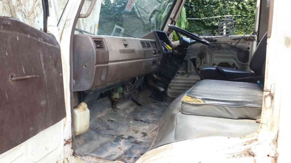 ขายด่วนหกล้อHINO KM779ติดเครน TANADO 3ตันราคาเบาๆตามสภาพโทร0843923995 ขายด่วนหกล้อHINO KM779ติดเครน TANADO 3ตันราคาเบาๆตามสภาพโทร0843923995