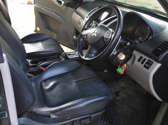 mitsubishi pajero sport 4x4 2.5 สีเทาดำ ปี 2013 รถมือเดียว เช็คศูนย์ตลอดบุ๊คเซอร์วิชครบ mitsubishi pajero sport 4x4 2.5 สีเทาดำ ปี 2013 รถมือเดียว เช็คศูนย์ตลอดบุ๊คเซอร์วิชครบ