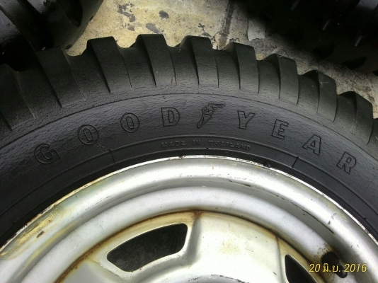 ยางจิ๊ปgoodyear หน้ามน 700-16 หายยาก ใส่กะทะจิ๊ปญี่ปุ่นพร้อมยางในใหม่ 4วง แถมยางอหลั่ย1เส้น