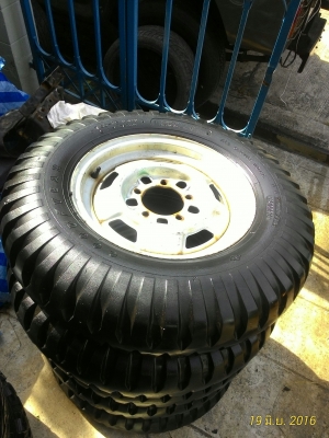 ยางจิ๊ปgoodyear หน้ามน 700-16 หายยาก ใส่กะทะจิ๊ปญี่ปุ่นพร้อมยางในใหม่ 4วง แถมยางอหลั่ย1เส้น