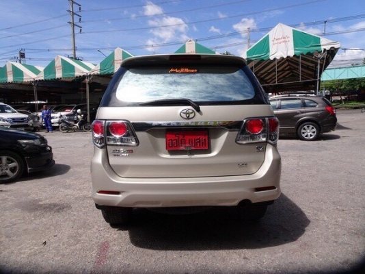 TOYOTA FORTUNER 3.0V 2WD เกียร์AT ปี2011 โทร 062-991-6649 ดาวออโต้เบสท์