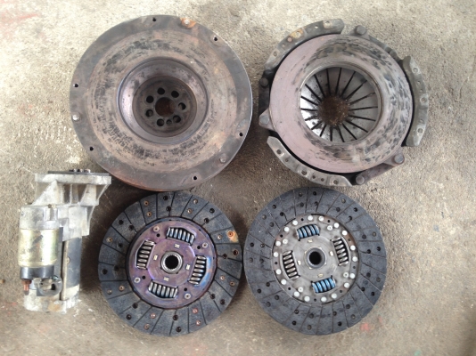 ขายไฟวีน nissan qd 3.2ราคา1000